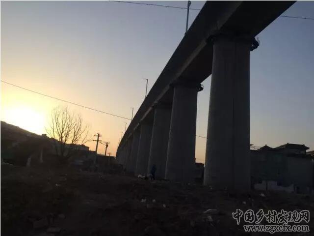 天水小镇：高铁穿过的家乡
