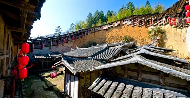 油菜花包围的土堡似人间仙境(图6)