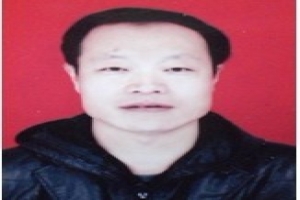 董昱